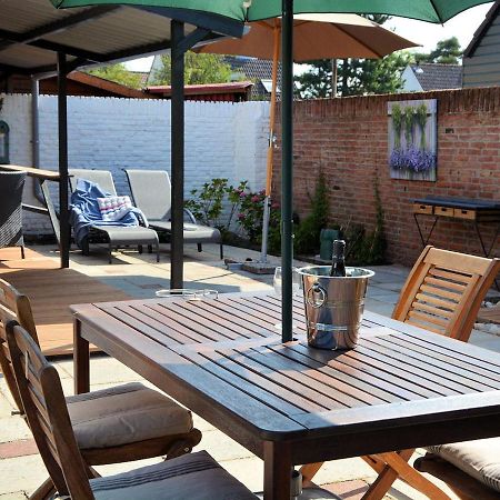 Lovely Holiday Home In Noordwijkerhout Near Lake Екстер'єр фото