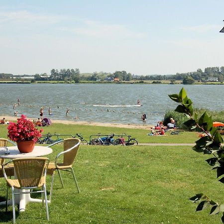 Lovely Holiday Home In Noordwijkerhout Near Lake Екстер'єр фото