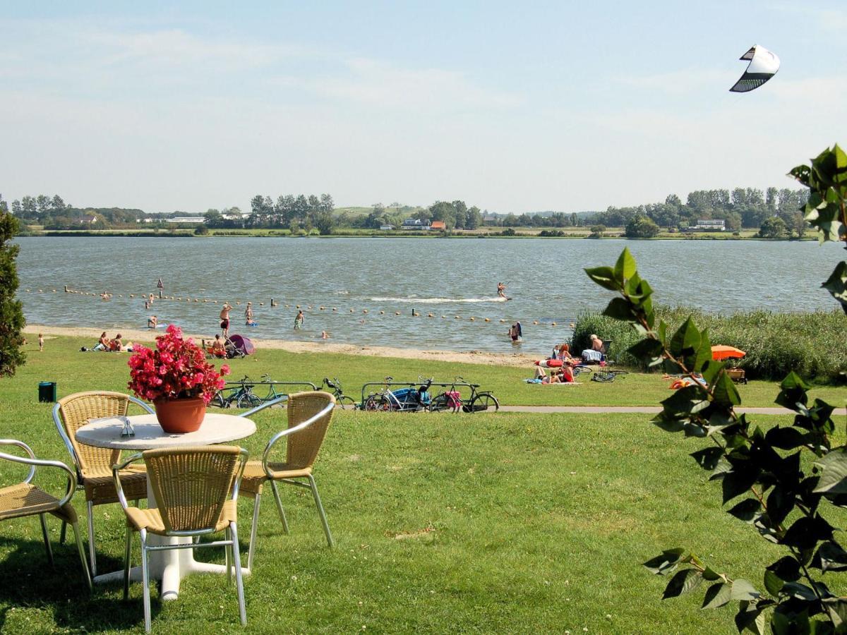 Lovely Holiday Home In Noordwijkerhout Near Lake Екстер'єр фото
